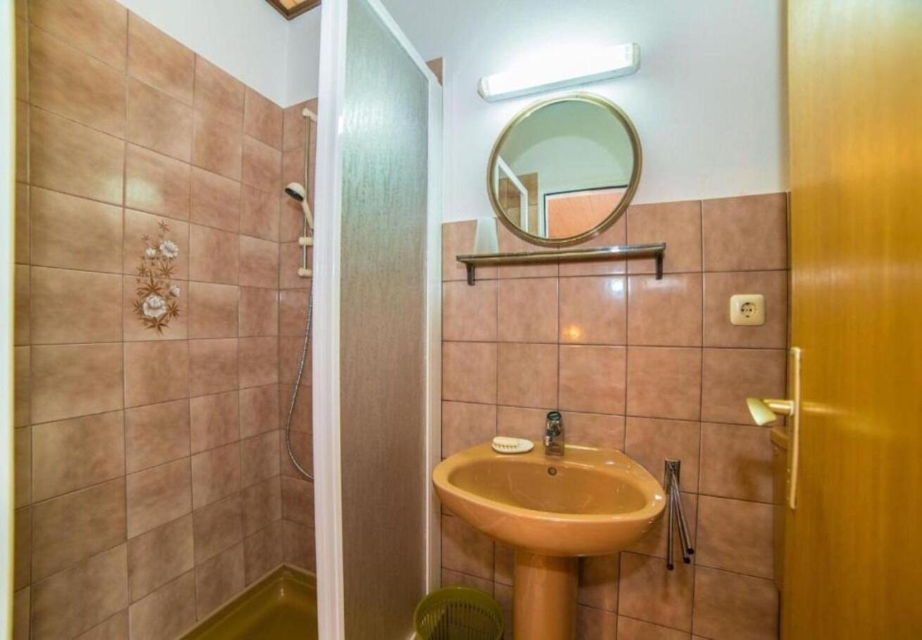 Apartments Dusa Banjol Εξωτερικό φωτογραφία