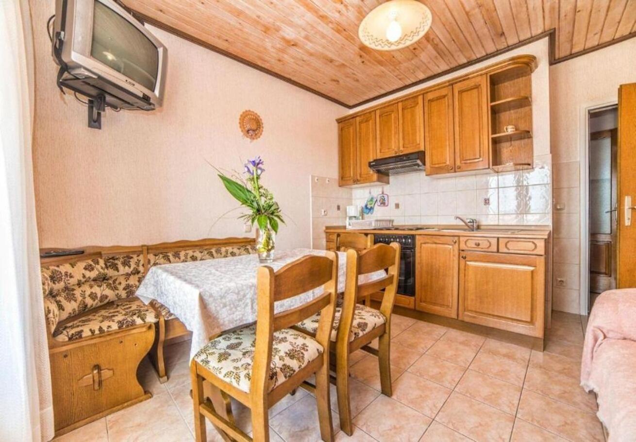 Apartments Dusa Banjol Εξωτερικό φωτογραφία