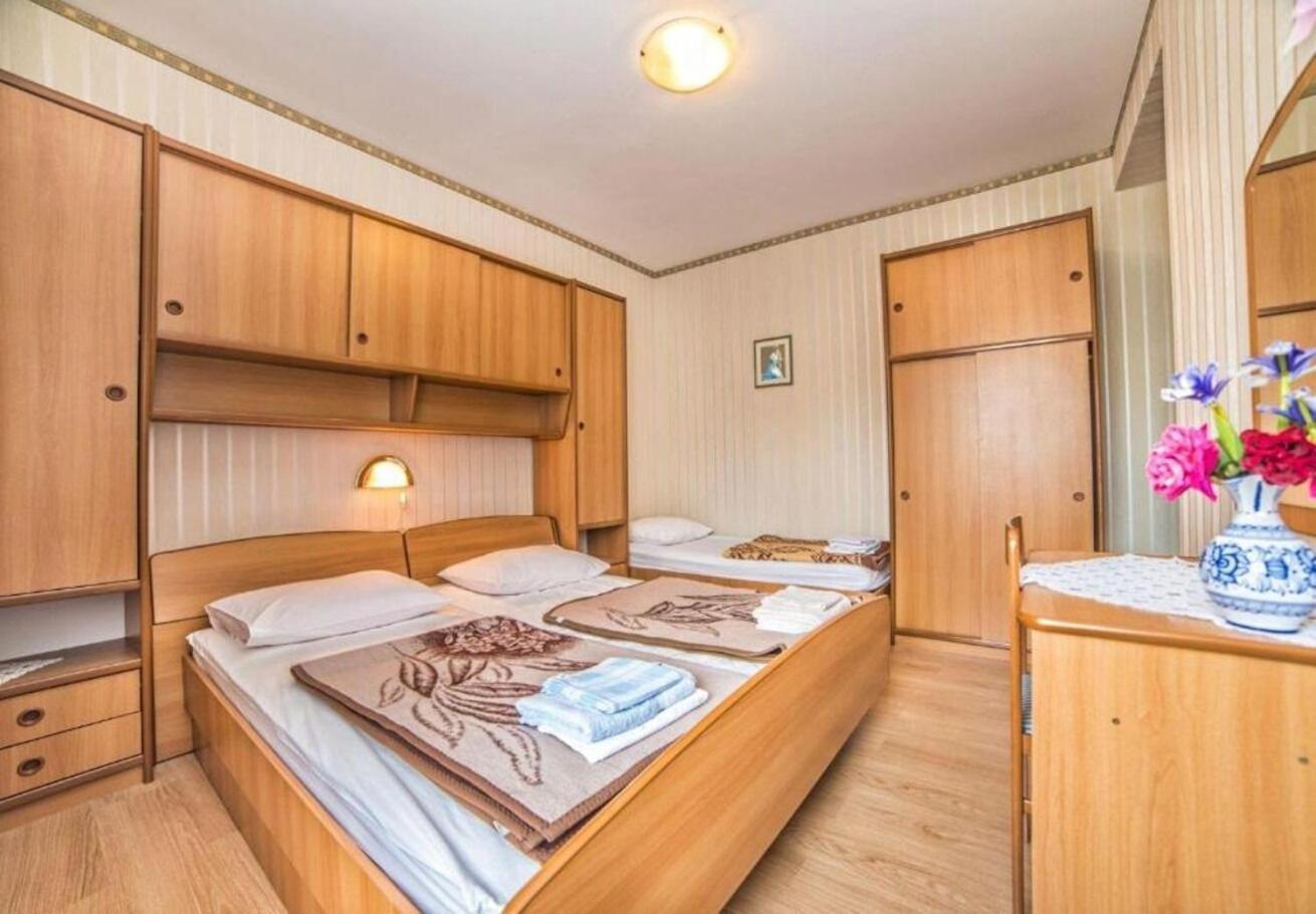Apartments Dusa Banjol Εξωτερικό φωτογραφία