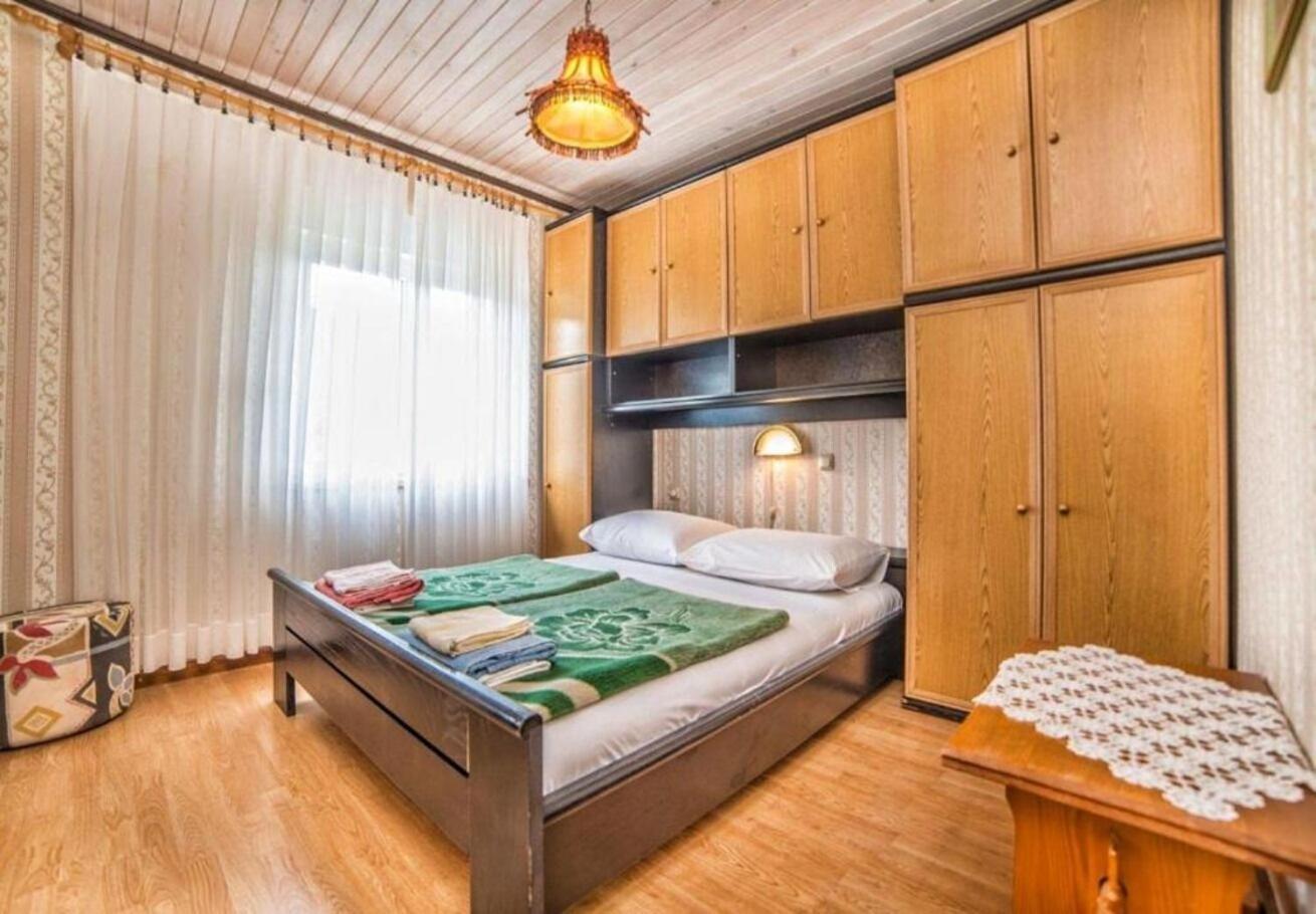 Apartments Dusa Banjol Εξωτερικό φωτογραφία