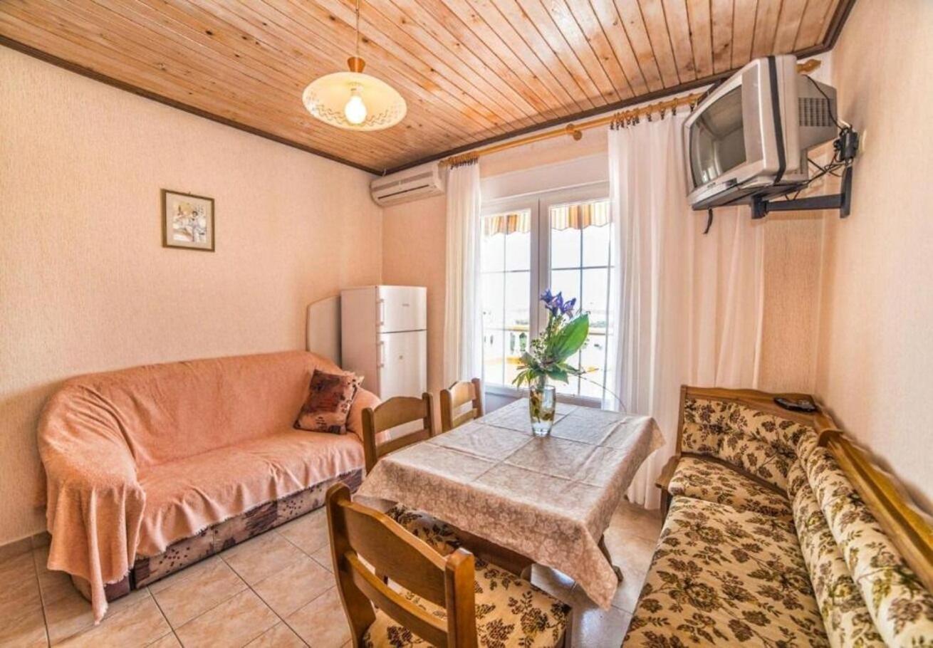 Apartments Dusa Banjol Εξωτερικό φωτογραφία