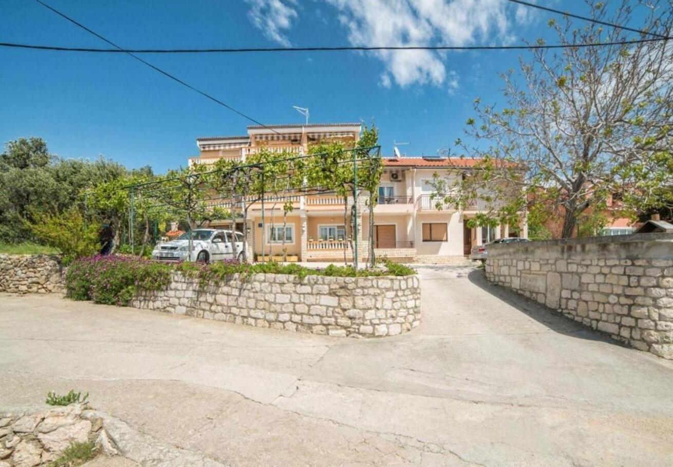 Apartments Dusa Banjol Εξωτερικό φωτογραφία